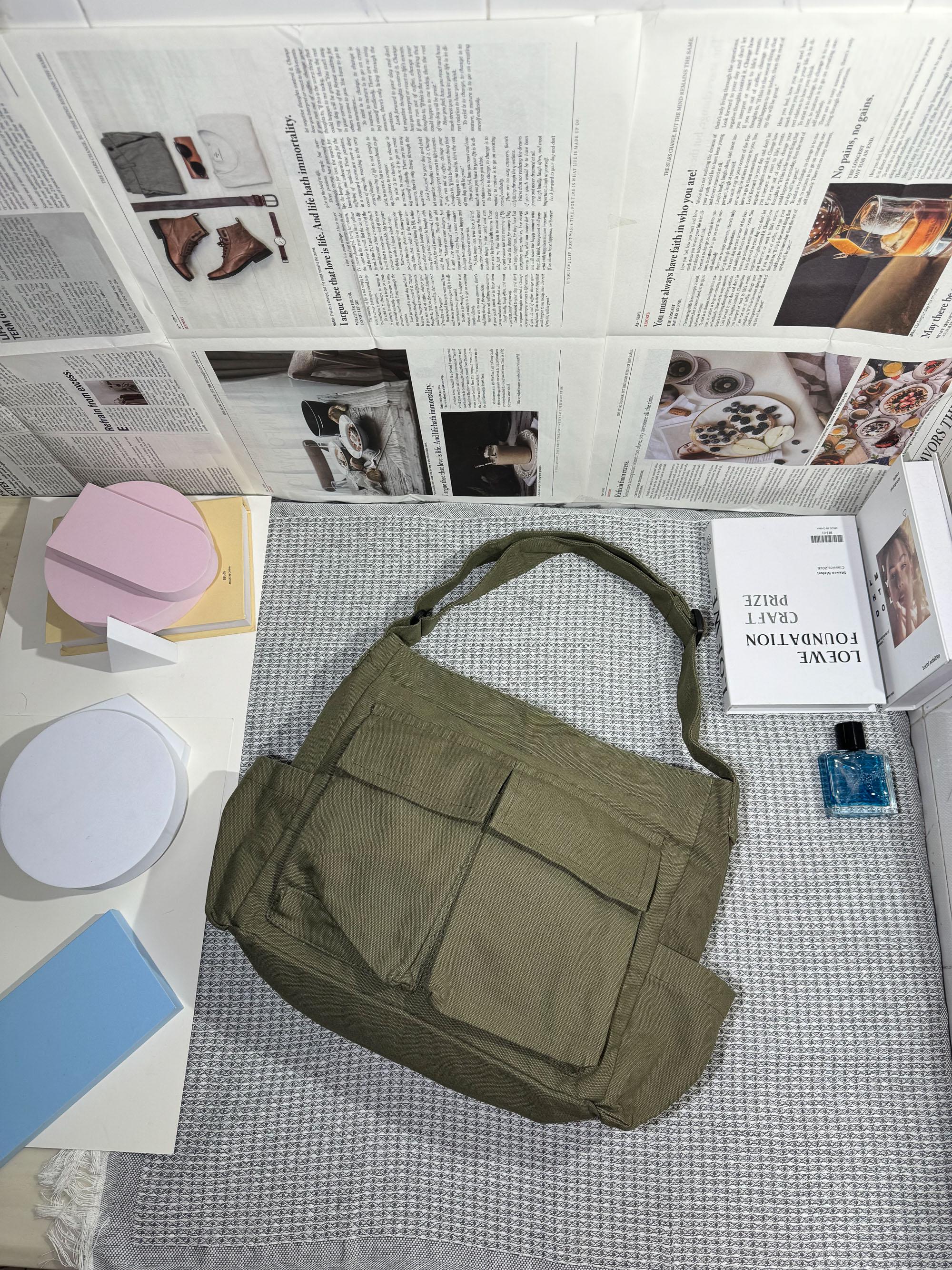 Multiple pockets Canvas Bag,Large Capacity Canvas Crossbody Bag,Canvas shoulder bag,Retro Messenger Bag, Tote Bag For Women And Men,Gift