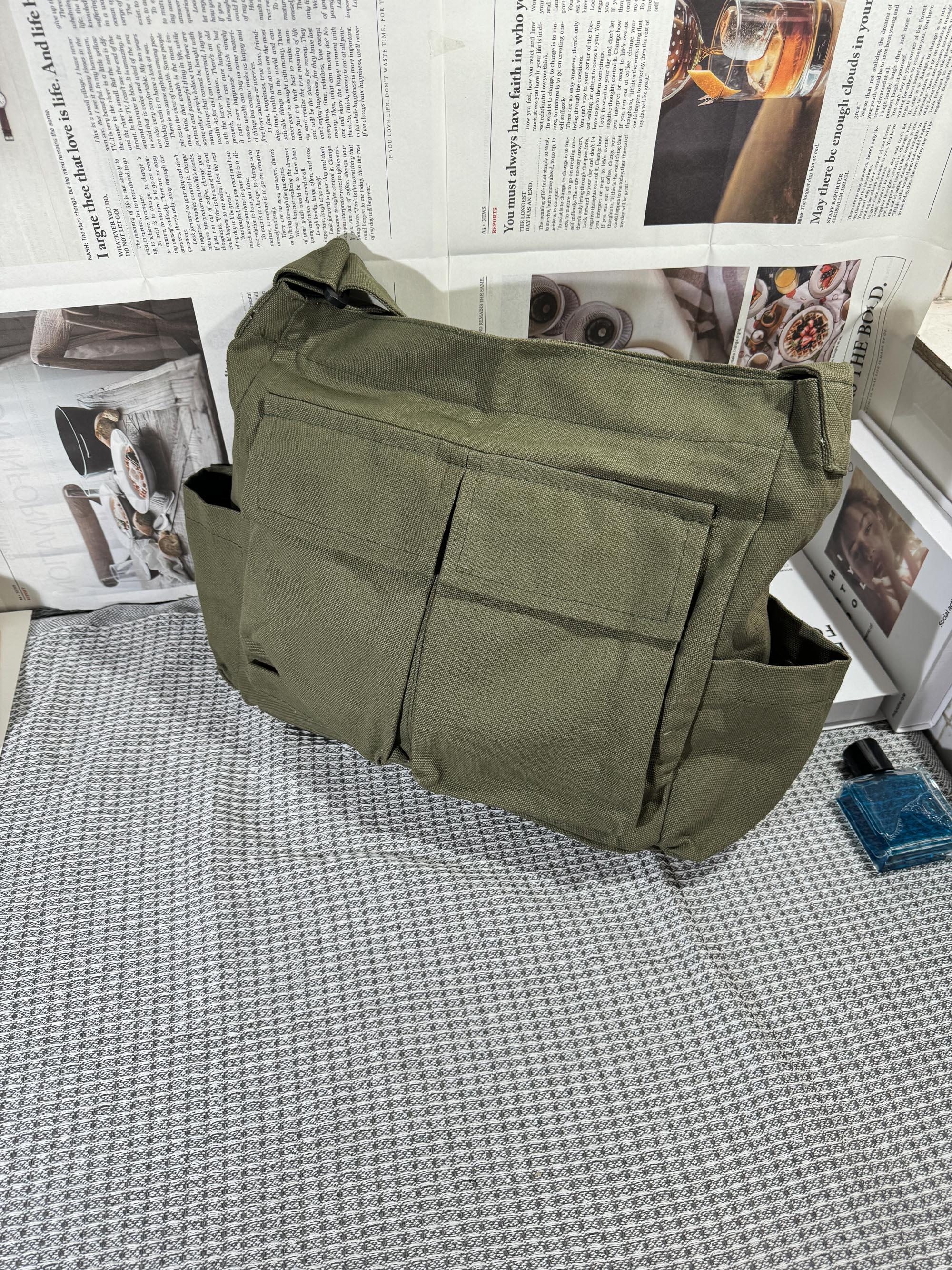 Multiple pockets Canvas Bag,Large Capacity Canvas Crossbody Bag,Canvas shoulder bag,Retro Messenger Bag, Tote Bag For Women And Men,Gift