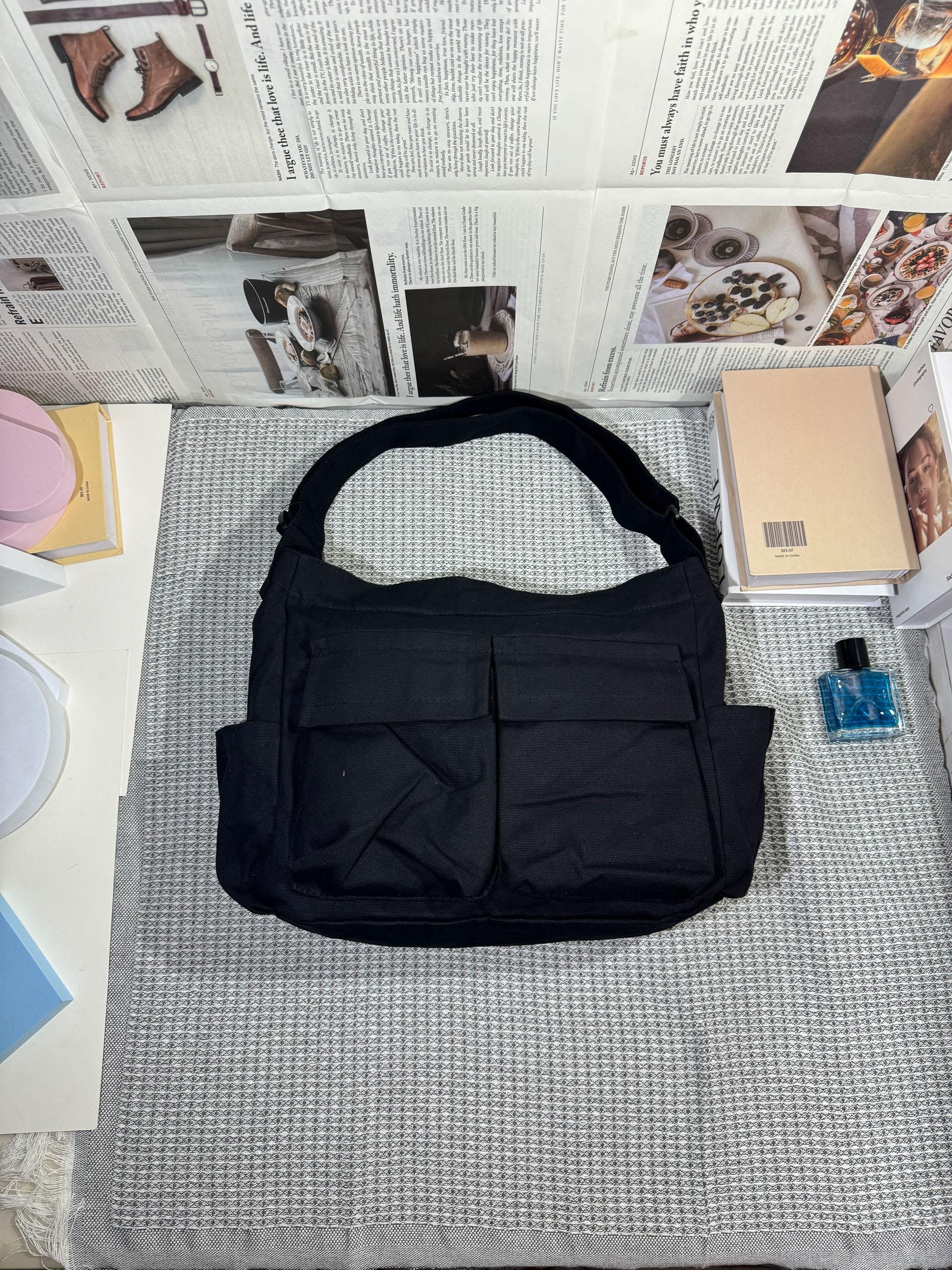 Multiple pockets Canvas Bag,Large Capacity Canvas Crossbody Bag,Canvas shoulder bag,Retro Messenger Bag, Tote Bag For Women And Men,Gift