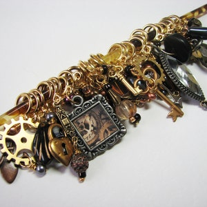 A Compendium of Steampunk Stitch Markers Based on Prof. Roesia Wheatear Knowlan&#39;s Charm Bracelet