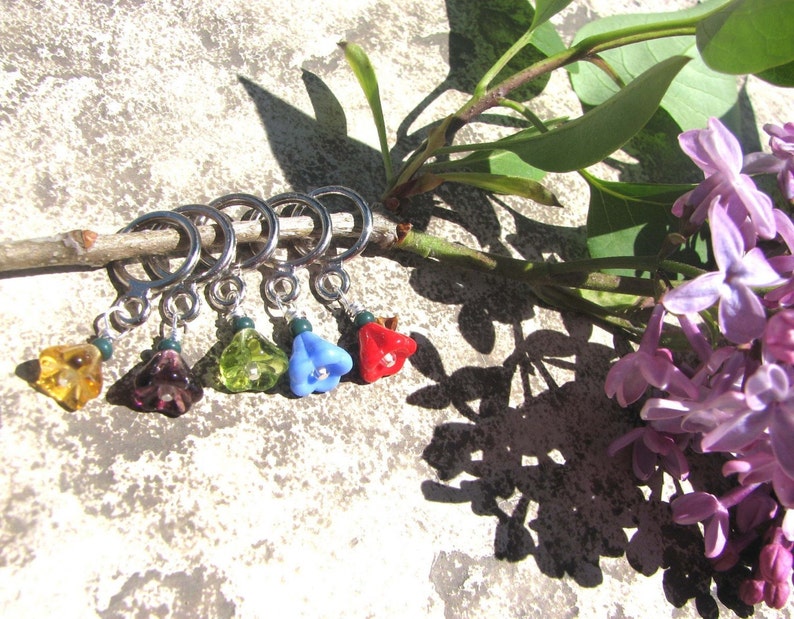 Garden Flower Non-Snag Stitch Markers image 1