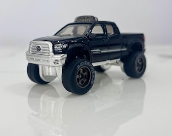 Toyota Tundra 2010 de Hot Wheels: ruedas personalizadas