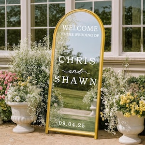 Welcome Wedding Sign | Customizable Names And Date - For Mirror, Acrylic, Cardboard - Wedding Mirror Decal