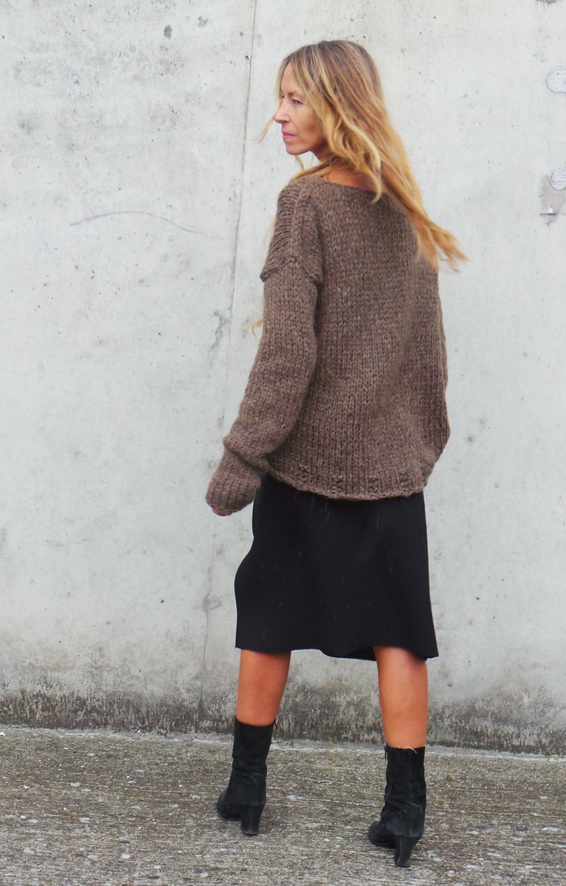 Alpaca brown slouchy sweater jumper, over-sized with extra long sleeves, Sustainable and ethically made image 5