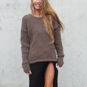 Alpaca brown slouchy sweater jumper, over-sized with extra long sleeves, Sustainable and ethically made image 3