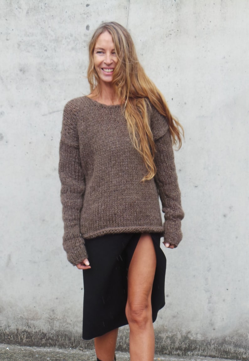Alpaca brown slouchy sweater jumper, over-sized with extra long sleeves, Sustainable and ethically made image 3
