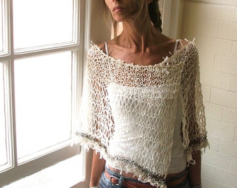 capelet poncho de lino blanco/dobladillo y escote de cinta/top/punto de verano/tejido suelto/looseknit/top/hecho a mano/handknit