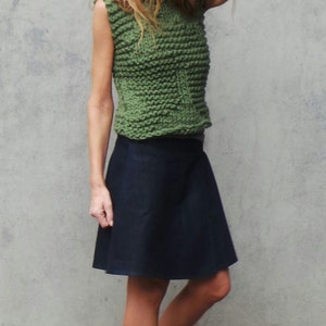 green chunky vest, tank top, with high neck. image 2