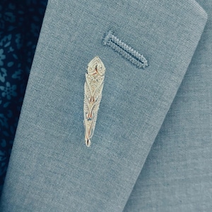 Tussy Mussy Victorian style pin lapel bud vase pin fashion pin Boutonniere Wedding boutonniere pin mini vase pin Silver pin Antique style