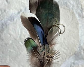 Groom Hunting Feather Boutonniere | Rustic Shotgun Shell Lapel Pin, Western Wedding Brooch, Cowboy Gift for Him or Her, Feather hat lapel