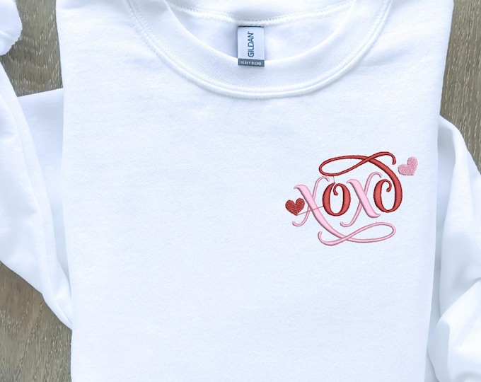 XOXO Embroidery Sweatshirt, Valentine's Day Embroidery Shirt, XOXO Cute Shirt, Gift Shirt For Girlfriend, XOXO Embroidery T-shirt, Gift Top