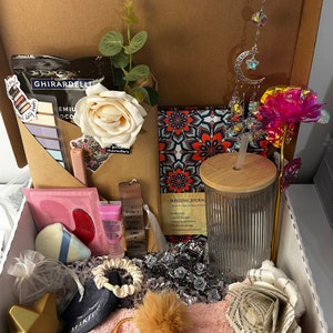 Cita a ciegas con una caja de libros - XOXO Romance