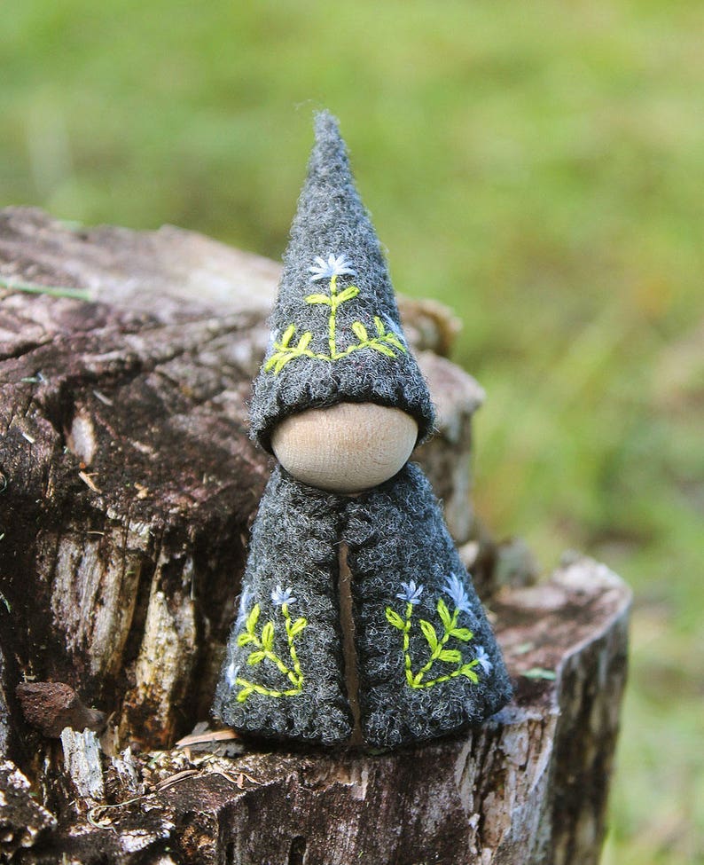 Cornflower Gnome Peg Doll Vegan image 3