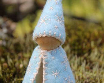 Snowflake Gnome Peg Doll - Vegan