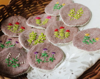 Hand Embroidered Linen Cosmetic Facial Cleansing Rounds and Lace Wash Bag