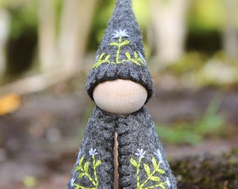 Cornflower Gnome Peg Doll - Vegan