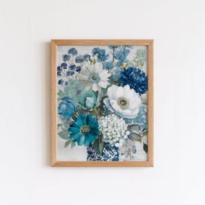 Stampa artistica floreale stampabile, stampa artistica digitale, arte floreale da parete, fiori, fiori blu in vaso, download digitale (P615)