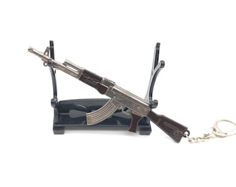 Llavero de PUBG con rifle AK-47 / Kalashnikov / Armas de campo de batalla / Accesorios de juego / Regalo de coleccionista / Réplica de PlayerUnknown's Battlegrounds