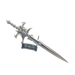 30 CM / 11.8 &#39;Lichkönig Arthas Frostmourne Schwert, World of Warcraft Schlüsselanhänger, Schlüsselanhänger Spielzubehör