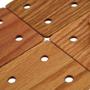 Set van 10 tabletweefkaarten, 4 gaten - handgemaakt van rood eiken