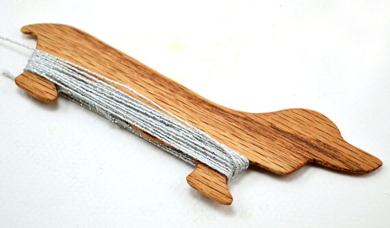 4 inch Beveled Inkle shuttle tablet weaving with shuttle and needle