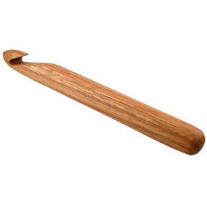 Giant Crochet Hook Size U 25mm - Handcrafted from Red Oak