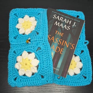 Handmade crochet book sleeve, Floral Book Cover