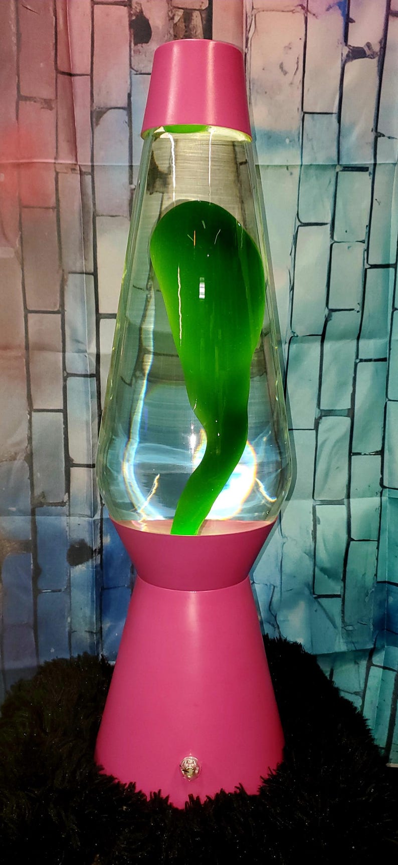 custom-made-27-grande-lava-lamp-alien-green-lava-w-pink-base-custom