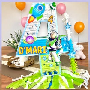 Piñata de Buzz Lightyear: Toy Story, temática espacial, personalizada imagen 1