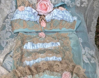 Powder blue  girdle beige ruffled lace open bottom gartered girdle, bra set small 34B 27-28