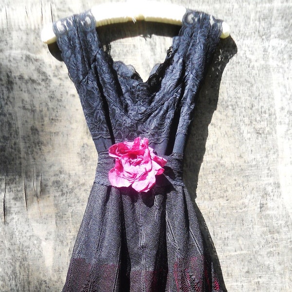 Black lace dress  red velvet silk  party ruffles goth halloween boho  rose romantic medium  by vintage opulence on Etsy