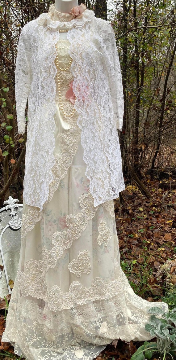 White lace jacket throw shrug  boho   vintage wed… - image 2