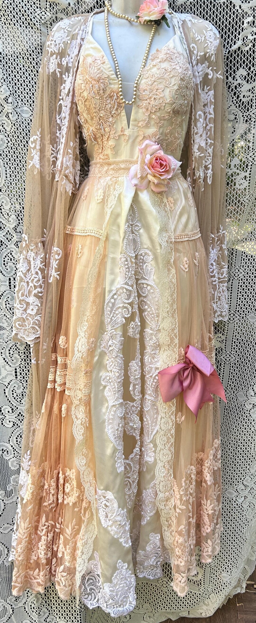 Lace Wedding Dress for Fairytale Fantasy Romantic Vintage Bride Cream ...