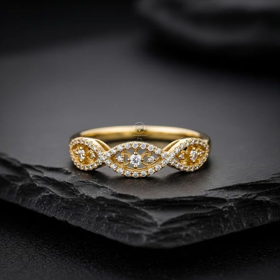 Infinity Antique Wedding Band, Round Cut Moissanite Engagement