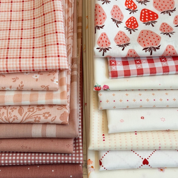 Strawberry Hearts Fat Quarter Bundle