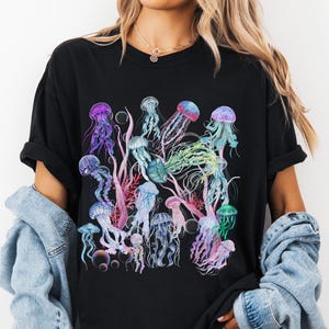 Jellyfish T-Shirt, Ocean Lover Tee, Colorful Sea Life Tshirt, Beach Shirt, Marine Life Tee, Comfort Colors® Jellyfish Tee, Jellyfish Gift
