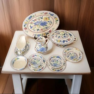 11 Pieces Mason&#39;s Ironstone Regency Tureen Platter Jug Gravy Boat Soup Bowls In Blue and Yellow Flowers Pattern Vintage from 1930s