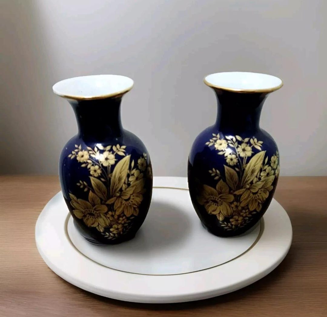 Pair of Vintage Royal Porzellan Bavaria KPM Germany Handarbeit