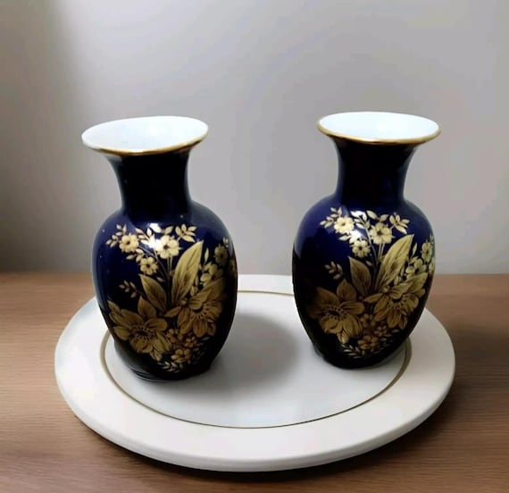 Pair of Vintage Royal Porzellan Bavaria KPM Germany Handarbeit