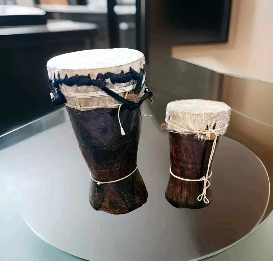 ビンテージ　ジャンベ Vintage Hand Carved African Djembe Drums: Wooden Percussion Set - Etsy