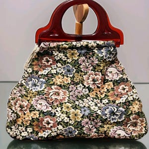 Vintage 70s Large Floral Boho Carpet Tapestry Tote Shopping  Bag With Plastic Handles