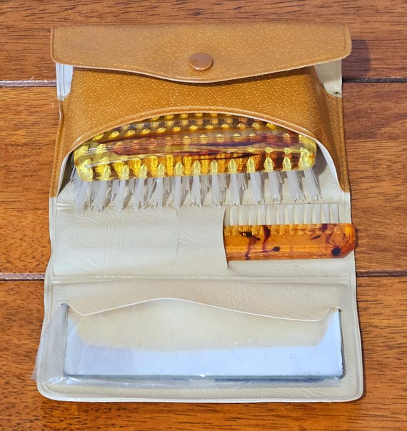 Vintage Travel Grooming Mini Set – Brush, Comb & Mirror – Compact 