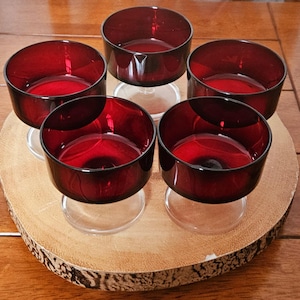 Bicchieri Luminarc rosso rubino vintage anni '70 - Set di 5, bicchieri da dessert per champagne, cocktail e gelato
