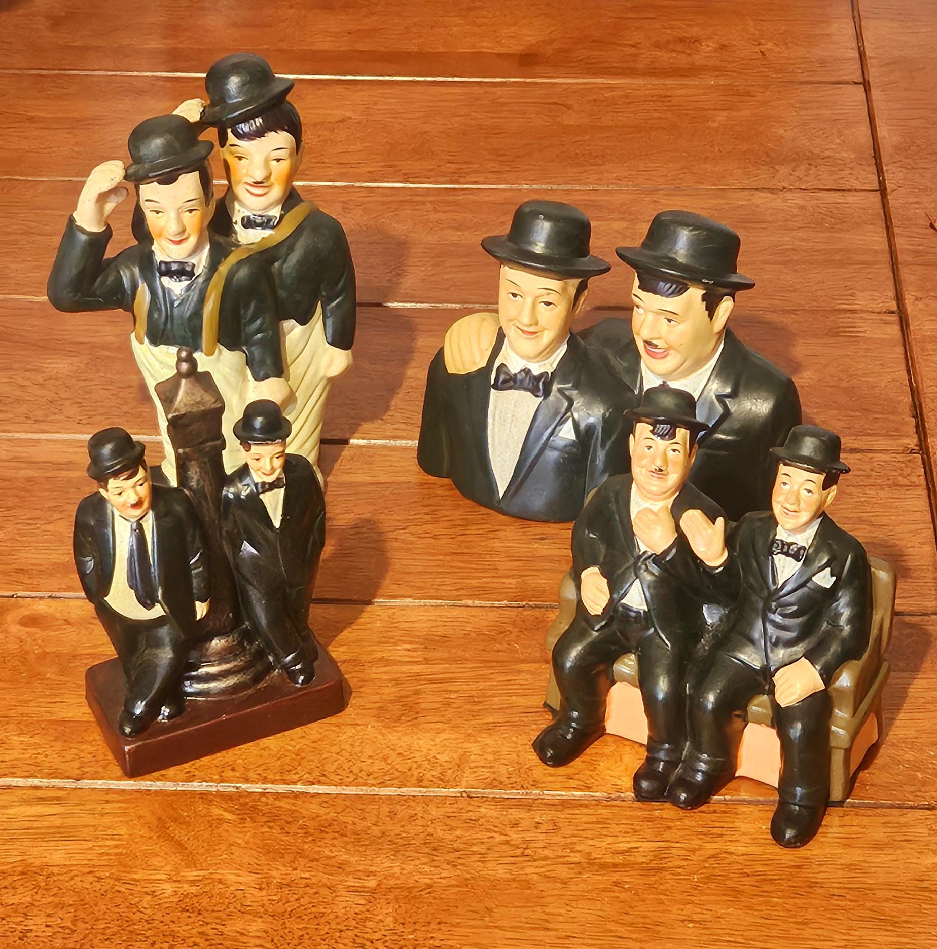 Laurel and Hardy フィギュアセット 木製ケース入り Laurel Hardy Statues - Etsy