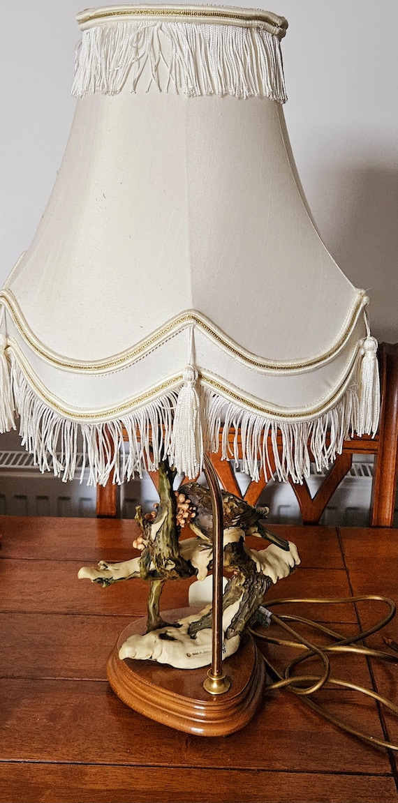 Vintage Giuseppe Armani Florence Table Lamp With Bird on A Branch