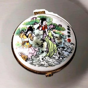 19世紀中国のパウダーボックス - 芸者モチーフの小物入れ 