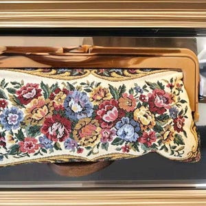 Vintage Retro Baroque Floral Rectangular Tapestry Kiss Lock Clutch  Plastic Brown  Frame