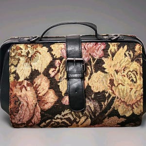 Tapestry and Leather Vintage Doctor Style Carpet Bag Mary Poppins Style Small Gladstone Bag