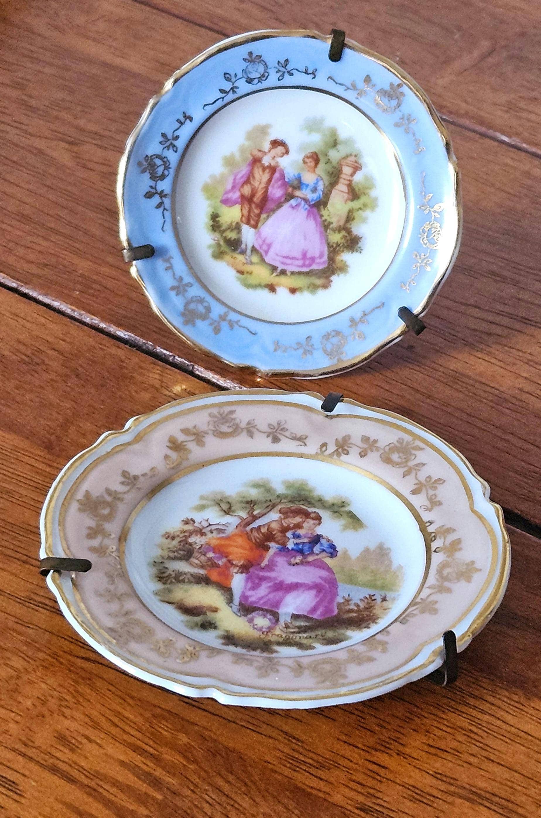 Meissner Limoges Decorative Micro-plate Broach France Counting