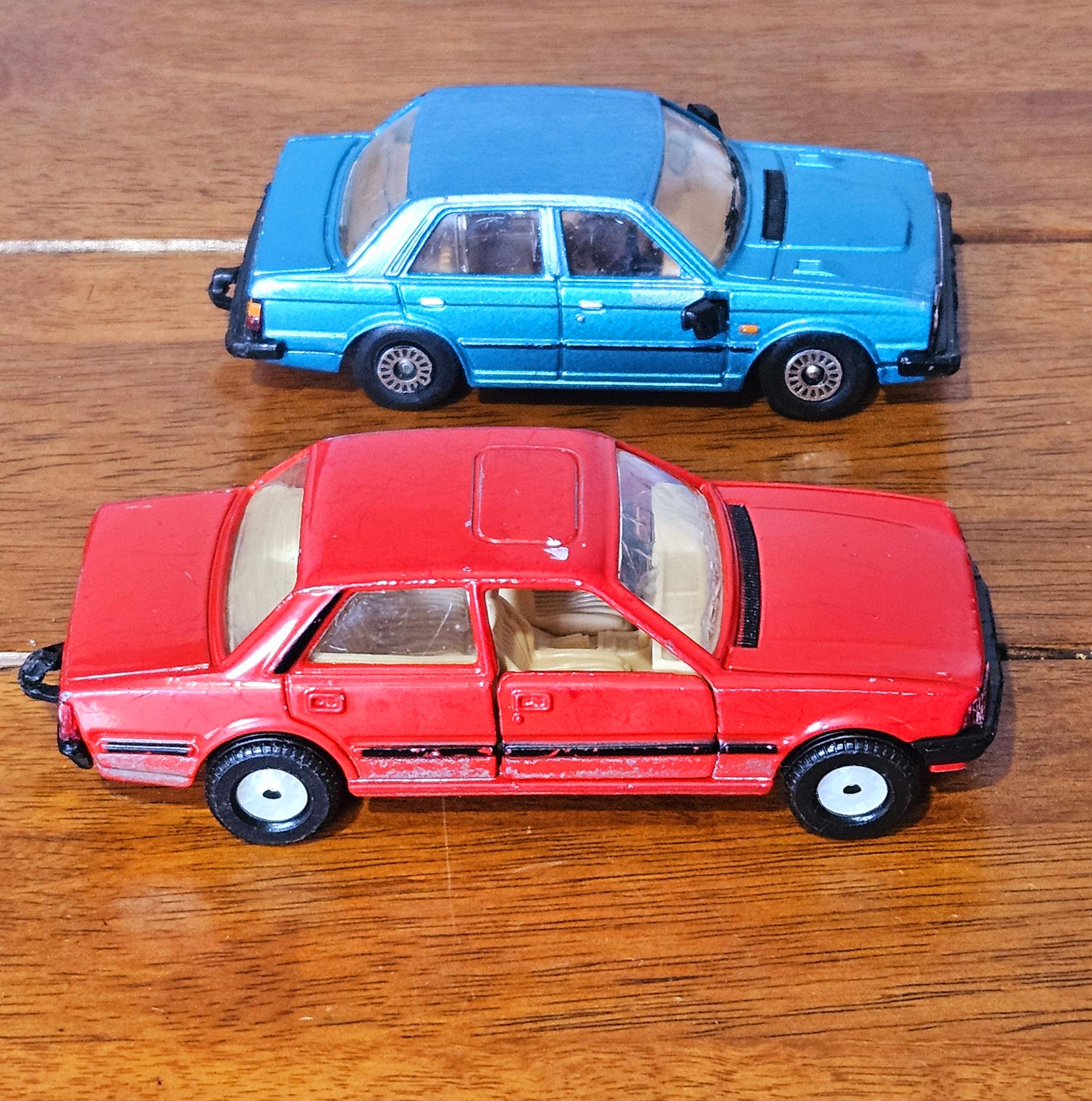 ミニカー CORCI TOYS Corgi Triumph Acclaim Blue 1:36th 276 and Corgi Peugeot 505 ST1